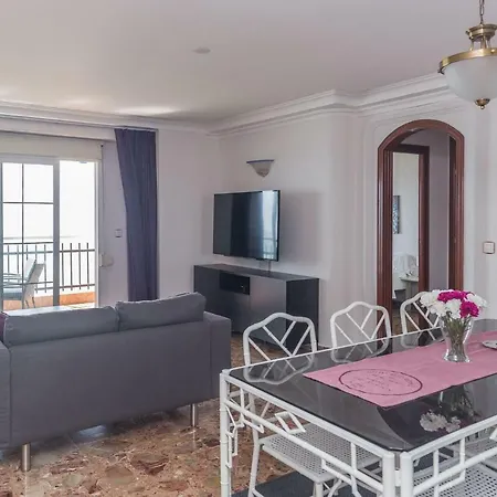 Appartement Sea Front 4 Bedroom