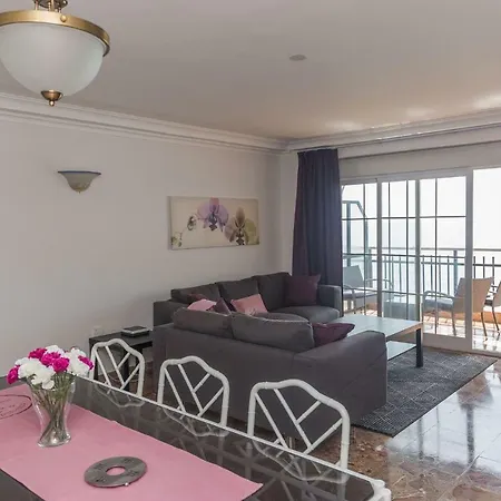 Sea Front 4 Bedroom Appartement Fuengirola